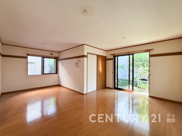 藤沢市鵠沼海岸４丁目の中古一戸建て