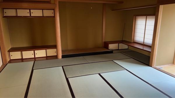 高岡市井口本江の中古一戸建て
