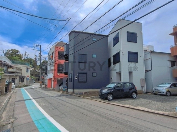 横浜市西区中央２丁目　新築一戸建て