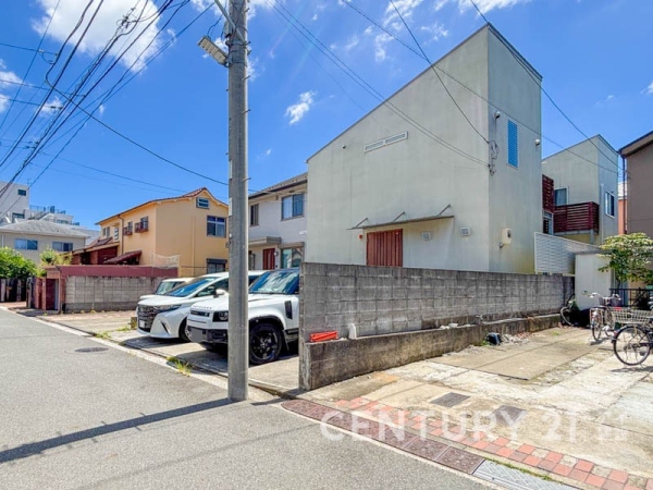 横浜市金沢区柳町　中古一戸建て