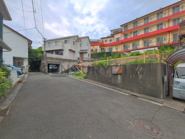 横浜市栄区鍛冶ケ谷1丁目 新築一戸建て