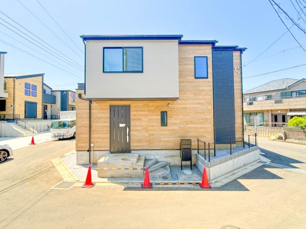 横浜市青葉区市ケ尾町　新築一戸建て
