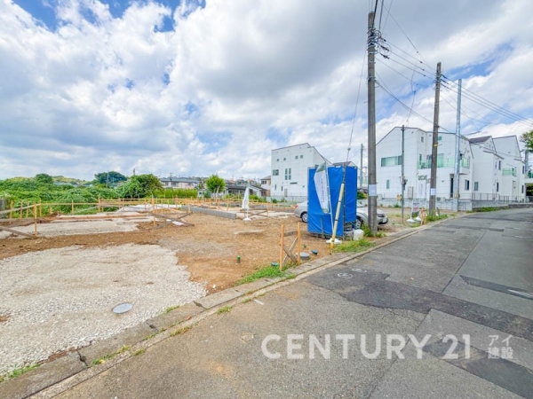 横浜市青葉区市ケ尾町　新築一戸建て