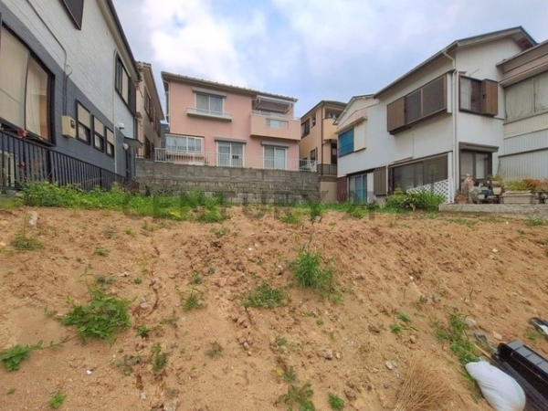 横浜市南区六ツ川２丁目　新築一戸建て