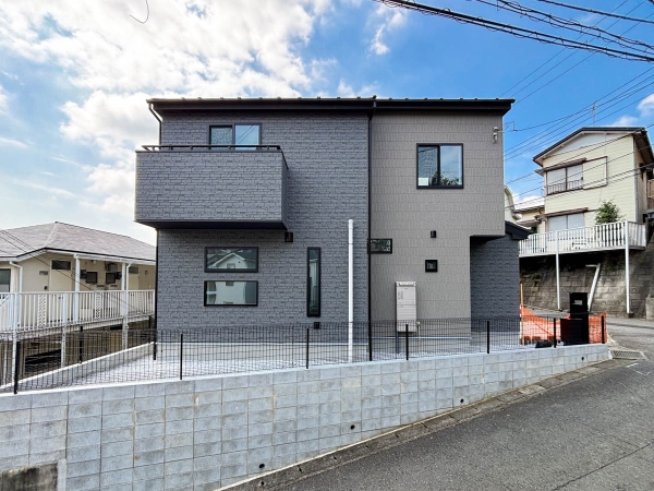 横浜市港南区日野２丁目　新築一戸建て