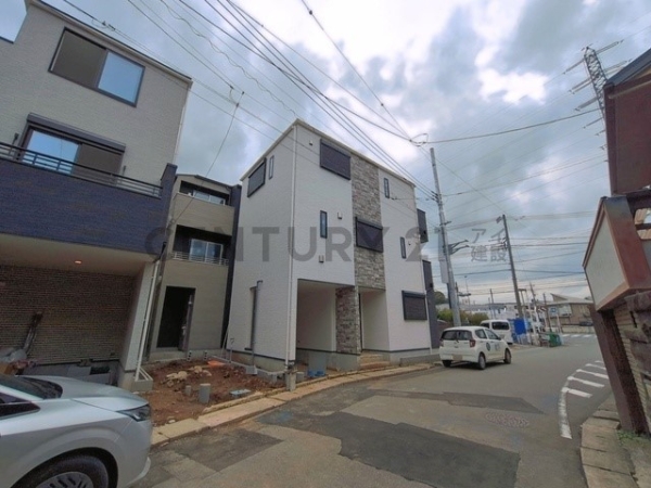 川崎市高津区明津　新築一戸建て