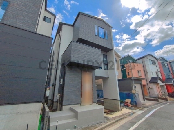 横浜市緑区鴨居町　新築一戸建て