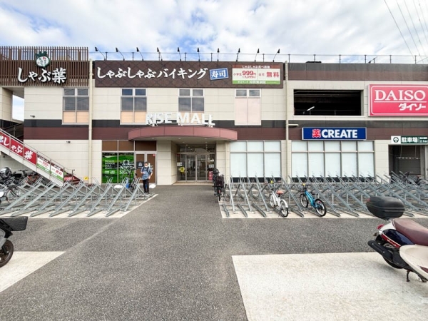 横浜市戸塚区戸塚町の中古一戸建て(食品館あおば戸塚町店)