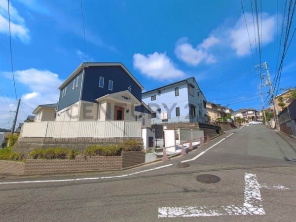 横浜市泉区緑園５丁目　新築一戸建て