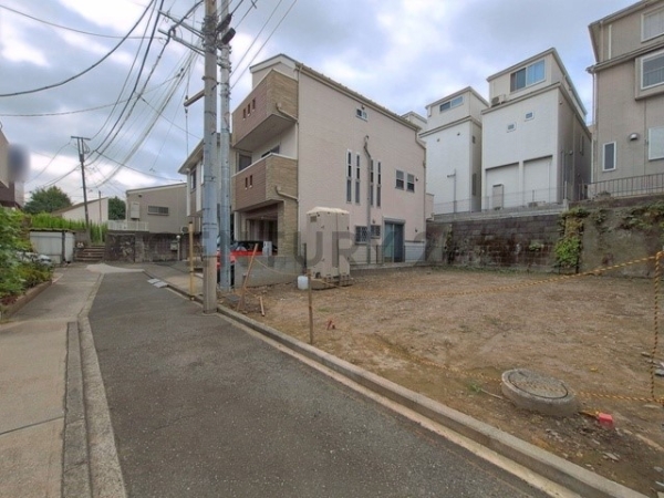 横浜市西区久保町　新築一戸建て