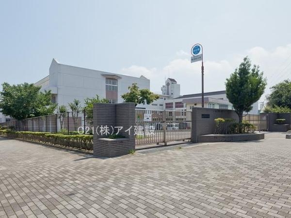 横浜市西区東久保町　新築一戸建て(横浜市立岩井原中学校)