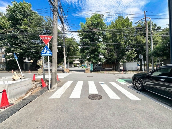 横浜市西区東久保町　新築一戸建て