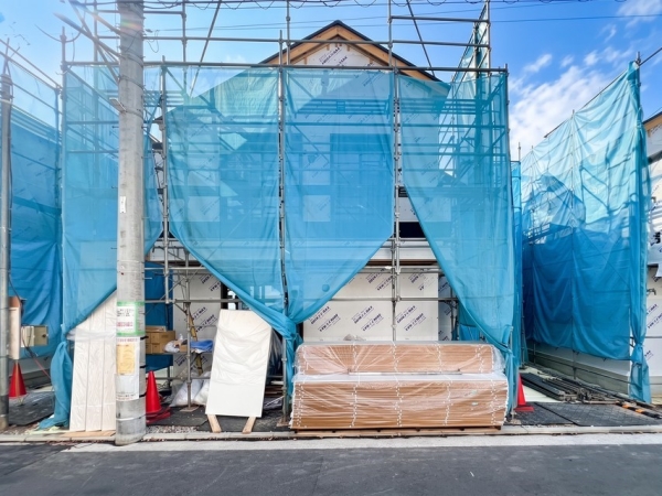 横浜市鶴見区駒岡１丁目　新築一戸建て