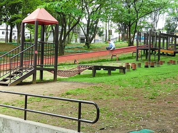 横浜市青葉区荏田西３丁目　新築一戸建て(荏田猿田公園)