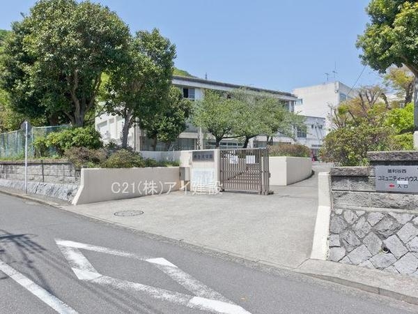 横浜市金沢区釜利谷西３丁目　新築一戸建て(横浜市立西金沢義務教育学校)