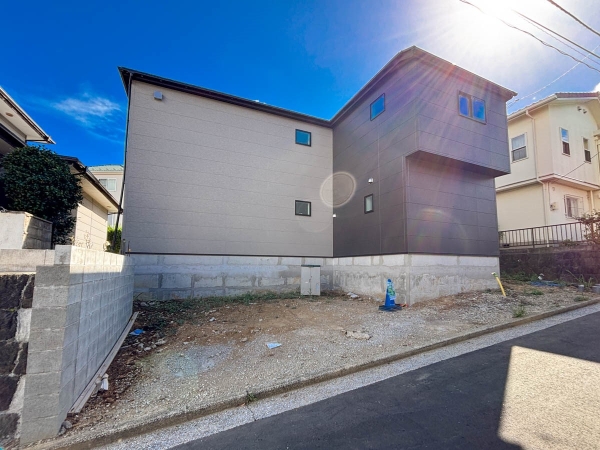 横浜市保土ケ谷区法泉３丁目　新築一戸建て
