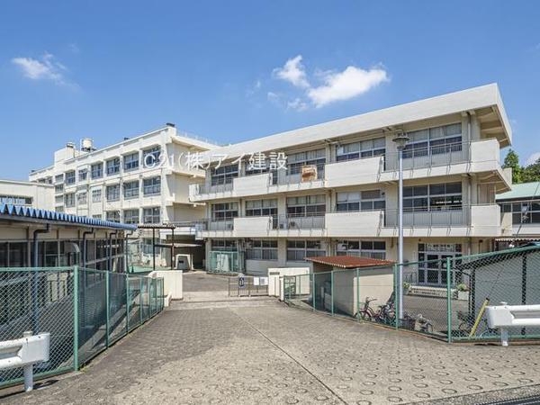横浜市瀬谷区二ツ橋町の中古一戸建て(横浜市立東野中学校)