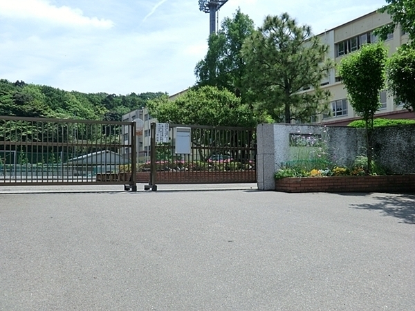 茅ヶ崎市香川２丁目　新築一戸建て(茅ヶ崎市立北陽中学校)