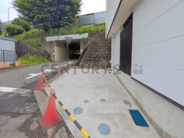 横浜市青葉区新石川３丁目　新築一戸建て