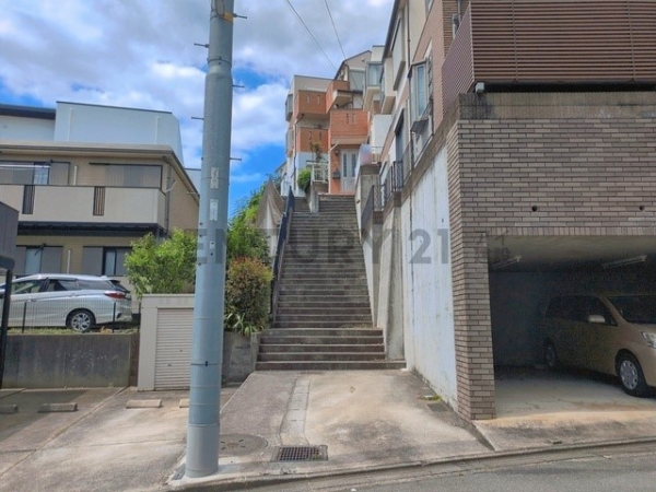 横浜市青葉区しらとり台　中古一戸建て
