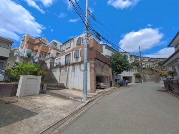 横浜市青葉区しらとり台　中古一戸建て