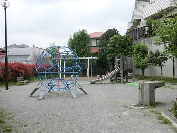 川崎市多摩区南生田２丁目　新築一戸建て(南生田なかよし公園)