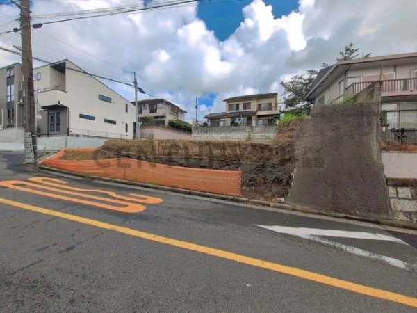 横浜市金沢区富岡西1丁目 新築一戸建て