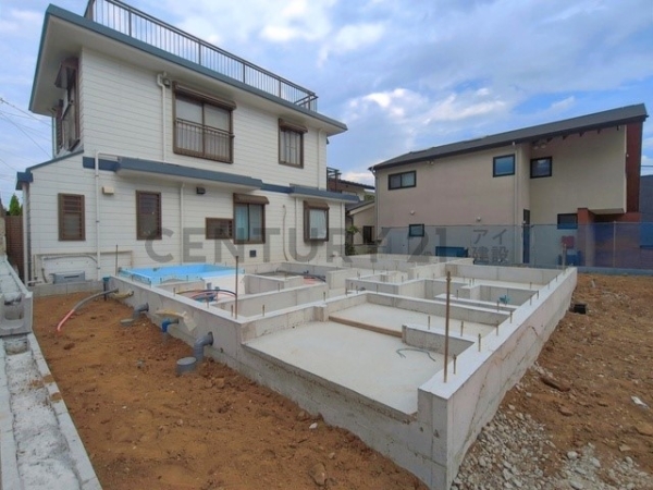 横浜市金沢区富岡西４丁目　新築一戸建て