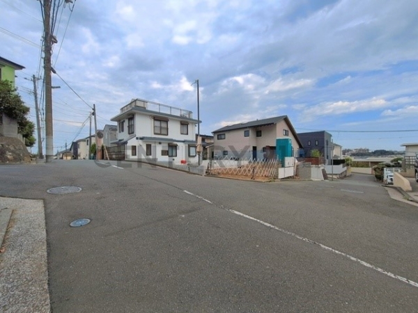 横浜市金沢区富岡西４丁目　新築一戸建て