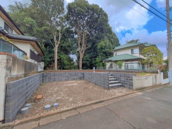 横浜市緑区白山４丁目　新築一戸建て