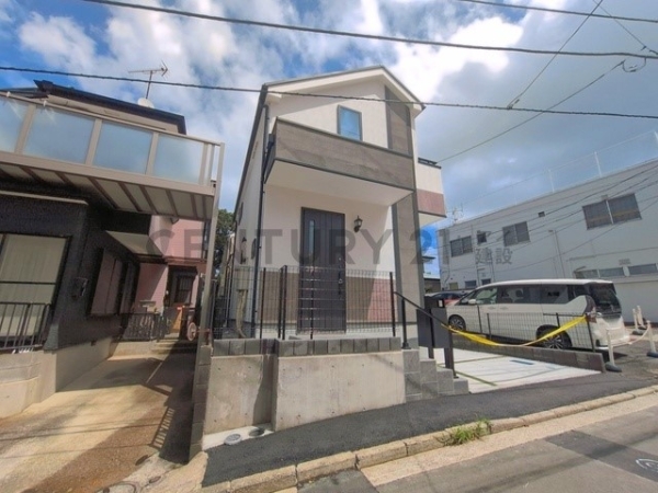 横浜市中区西之谷町　新築一戸建て