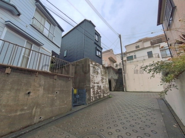 横浜市南区六ツ川２丁目　新築一戸建て