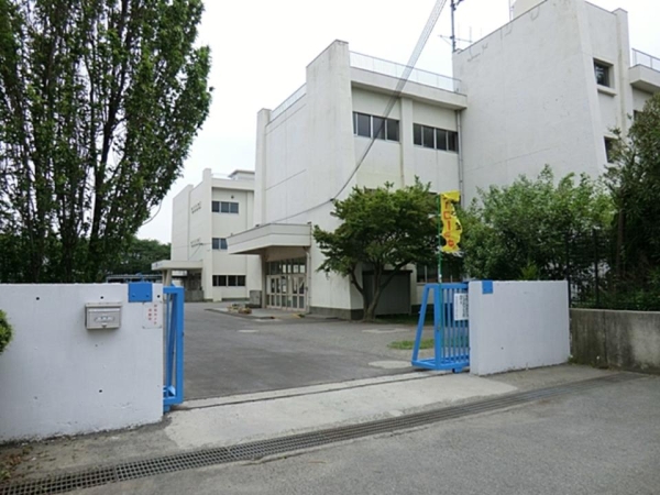 座間市ひばりが丘２丁目　新築一戸建て(座間市立ひばりが丘小学校)