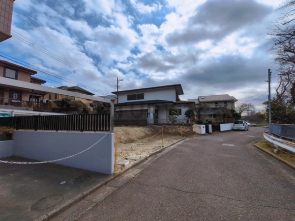 横浜市青葉区大場町　新築一戸建て