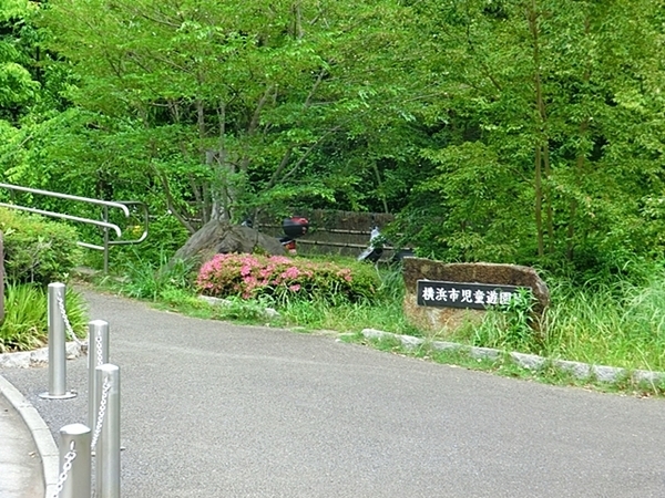 横浜市保土ケ谷区権太坂１丁目　新築一戸建て(横浜市児童遊園地)