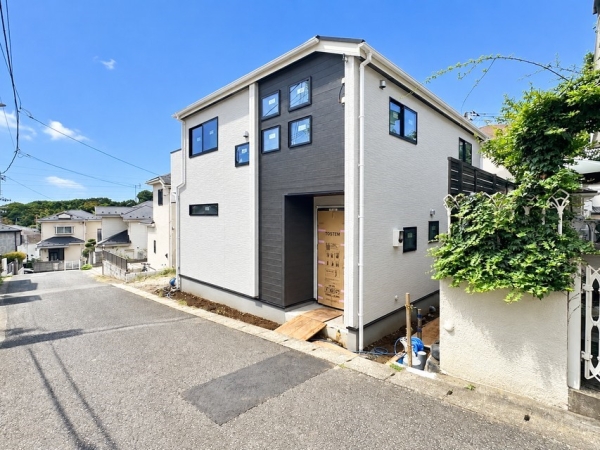 横浜市旭区三反田町 新築一戸建て