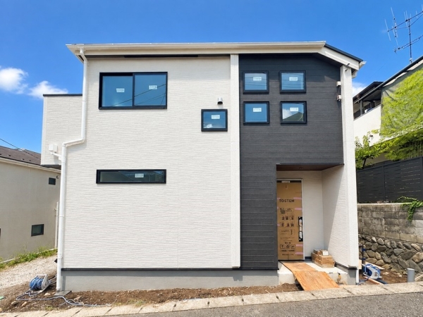 横浜市旭区三反田町　新築一戸建て