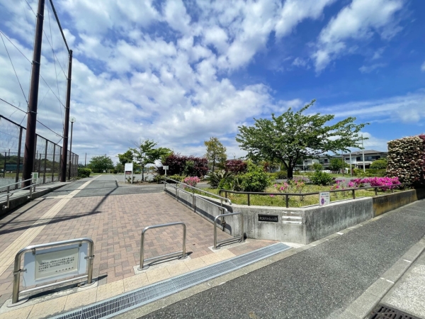 横浜市栄区桂台南２丁目　新築一戸建て(矢沢なかよし公園)