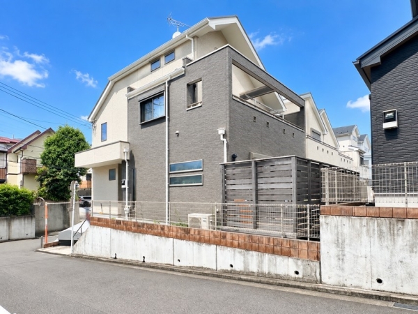 横浜市旭区四季美台　中古一戸建て
