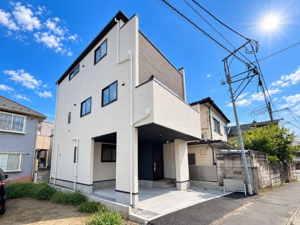 川崎市高津区久地４丁目　新築一戸建て
