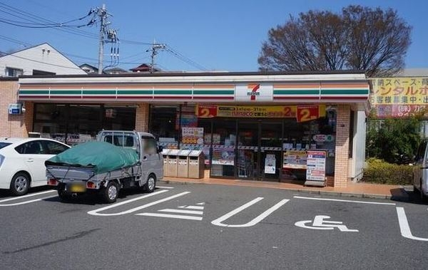 横浜市港南区笹下３丁目の中古一戸建て(セブン-イレブン横浜磯子森５丁目店)