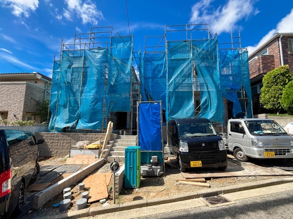 横浜市青葉区美しが丘西１丁目　新築一戸建て
