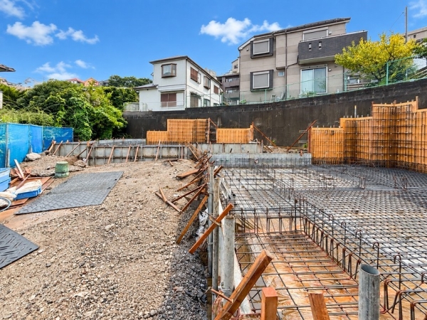 横浜市港南区上大岡東２丁目　新築一戸建て