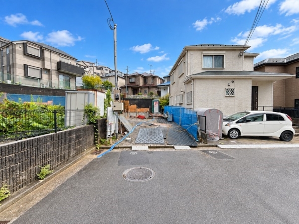 横浜市港南区上大岡東２丁目　新築一戸建て