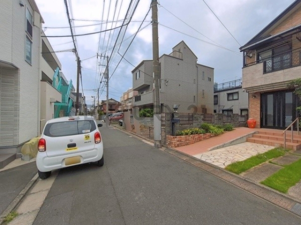 川崎市川崎区小田４丁目　新築一戸建て