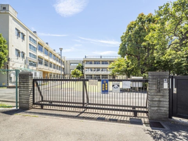 横浜市瀬谷区三ツ境　新築一戸建て(横浜市立三ツ境小学校)