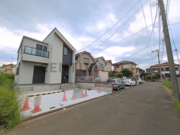 横浜市瀬谷区中屋敷１丁目　新築一戸建て