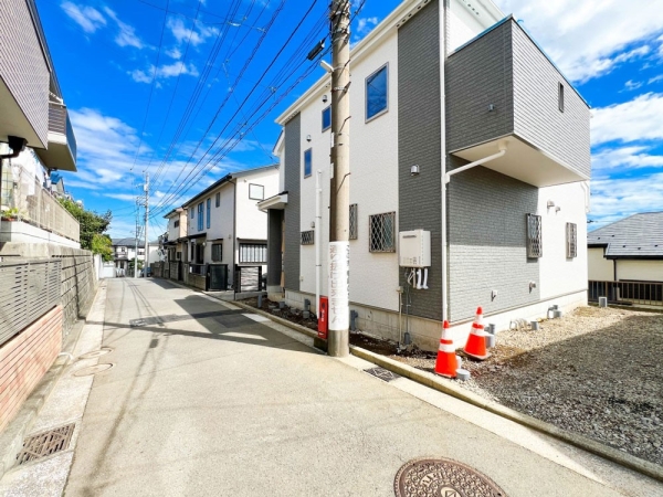 横浜市旭区中尾２丁目　新築一戸建て