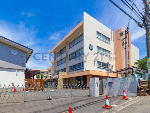 鷺沼南パーク・ホームズヴィエント(川崎市立西有馬小学校)