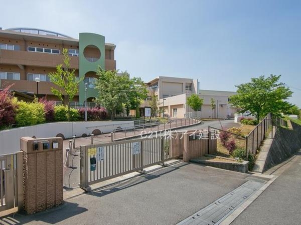 横浜市青葉区大場町　新築一戸建て(横浜市立黒須田小学校)